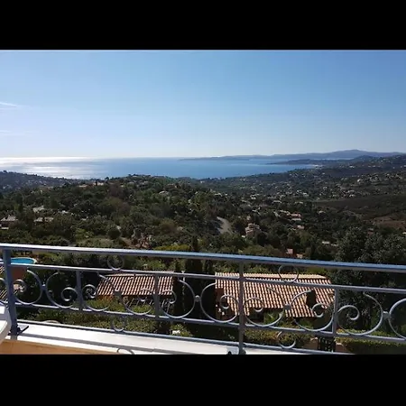 4 Pers Vue Les Issambres דירה *